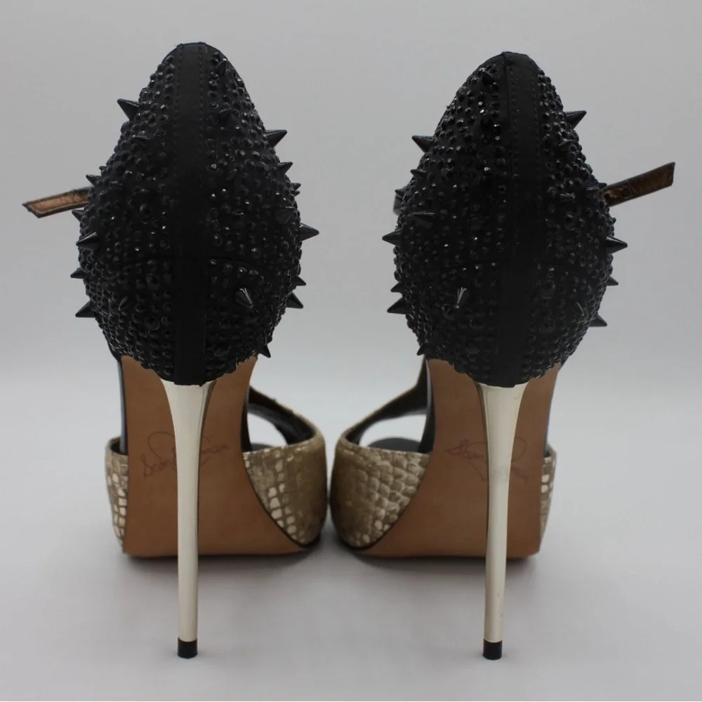 Designer Sam Edelman Scarlett Black /Gold Suede Leather Spiked Heels Size 9.5 - Picture 4 of 9